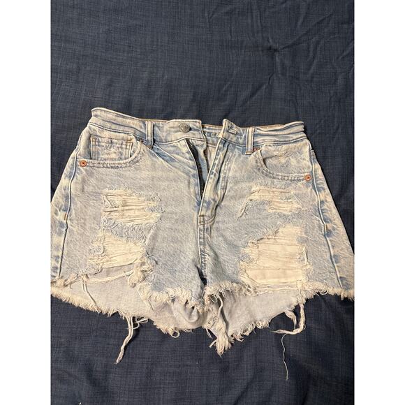 American Eagle Distressed Blue Mom Jean Shorts Women's Size 0 - Picture 1 of 4
